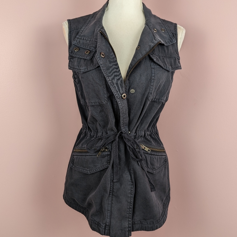 Caslon gray utility vest